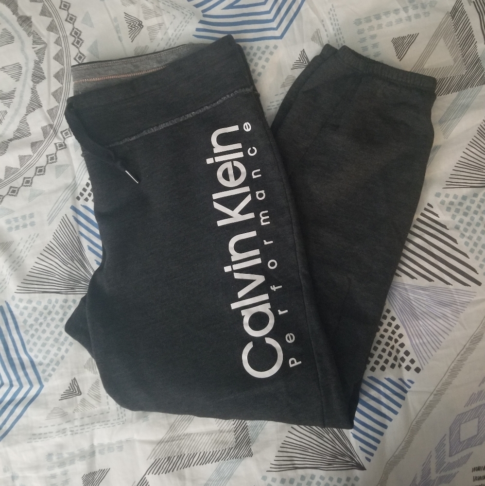 Calvin Klein performance sweatpants size L